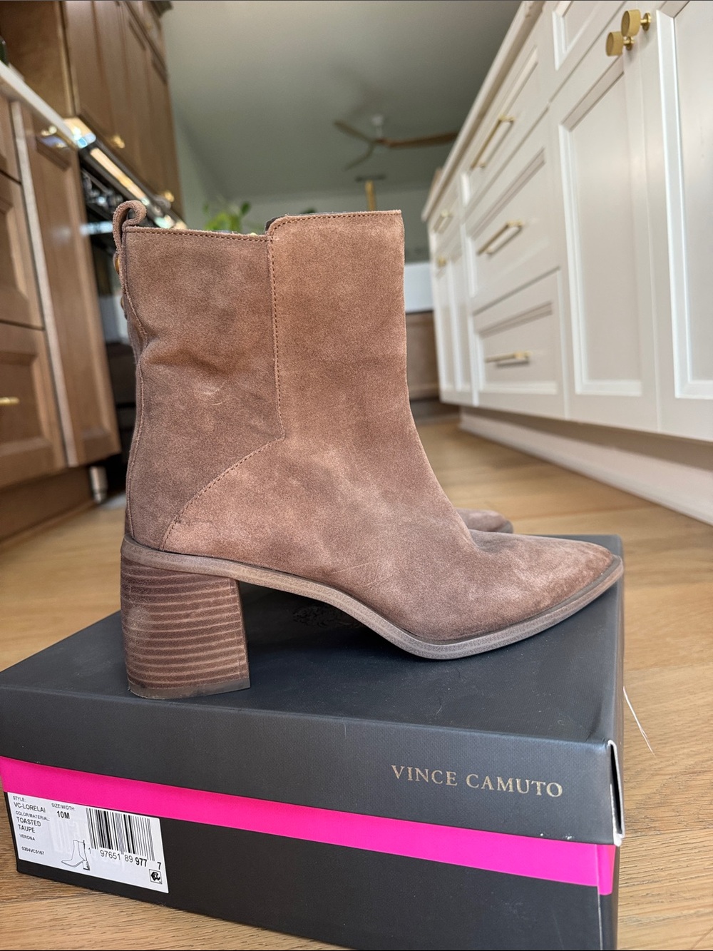 Vince Camuto Lorelai Leather Ankle Boots Size 10 Taupe Brown Block Heel